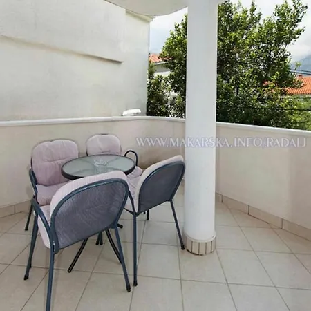 Gostinjska kuća Ivamia 3*