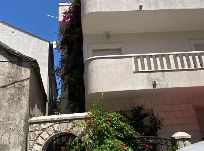 Gostinjska kuća Ivamia Makarska