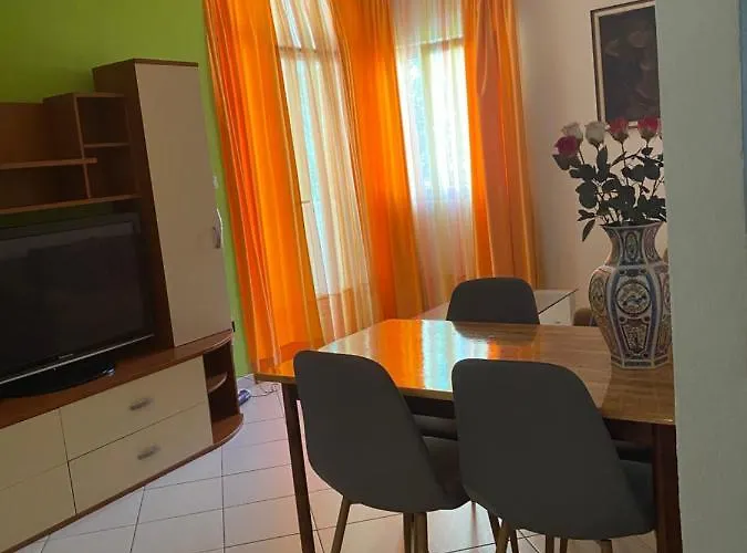 Gostinjska kuća Ivamia 3*