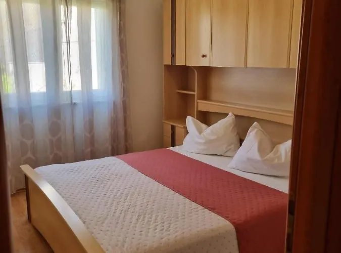 Ivamia Gostinjska kuća