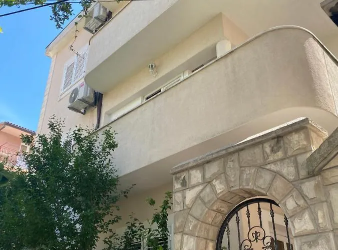 Gostinjska kuća Ivamia Makarska