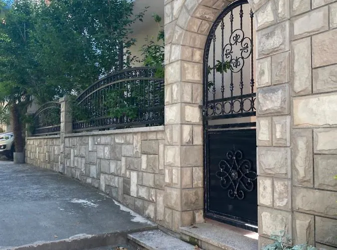 Ivamia Gostinjska kuća Makarska