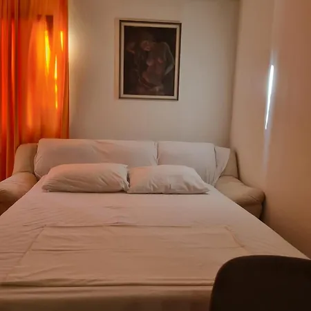 Apartmani Petra I Igor 3* Makarska