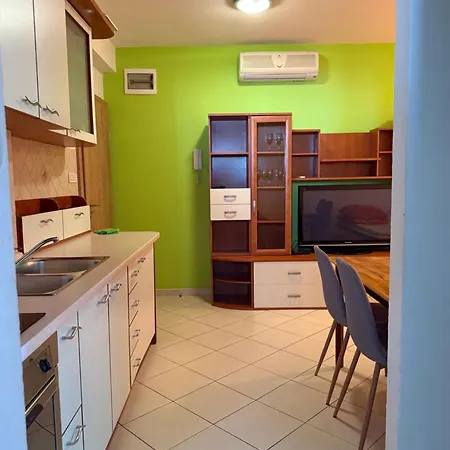 Petra I Igor 3* Makarska