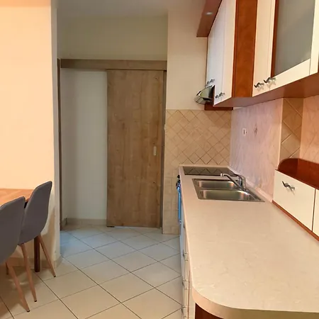 Petra I Igor Gasthuis Makarska