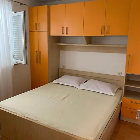 Konukevi Ivamia 3*